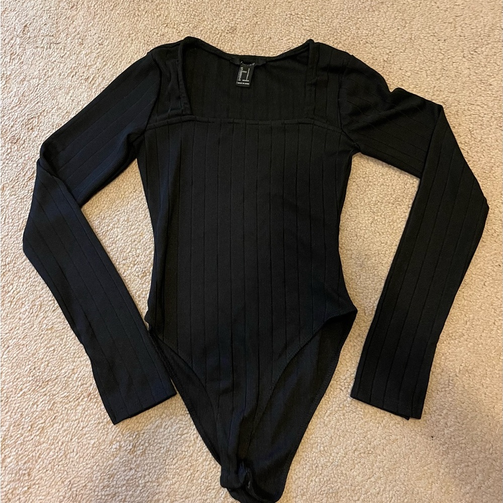 Forever 21 black long sleeve bodysuit‎